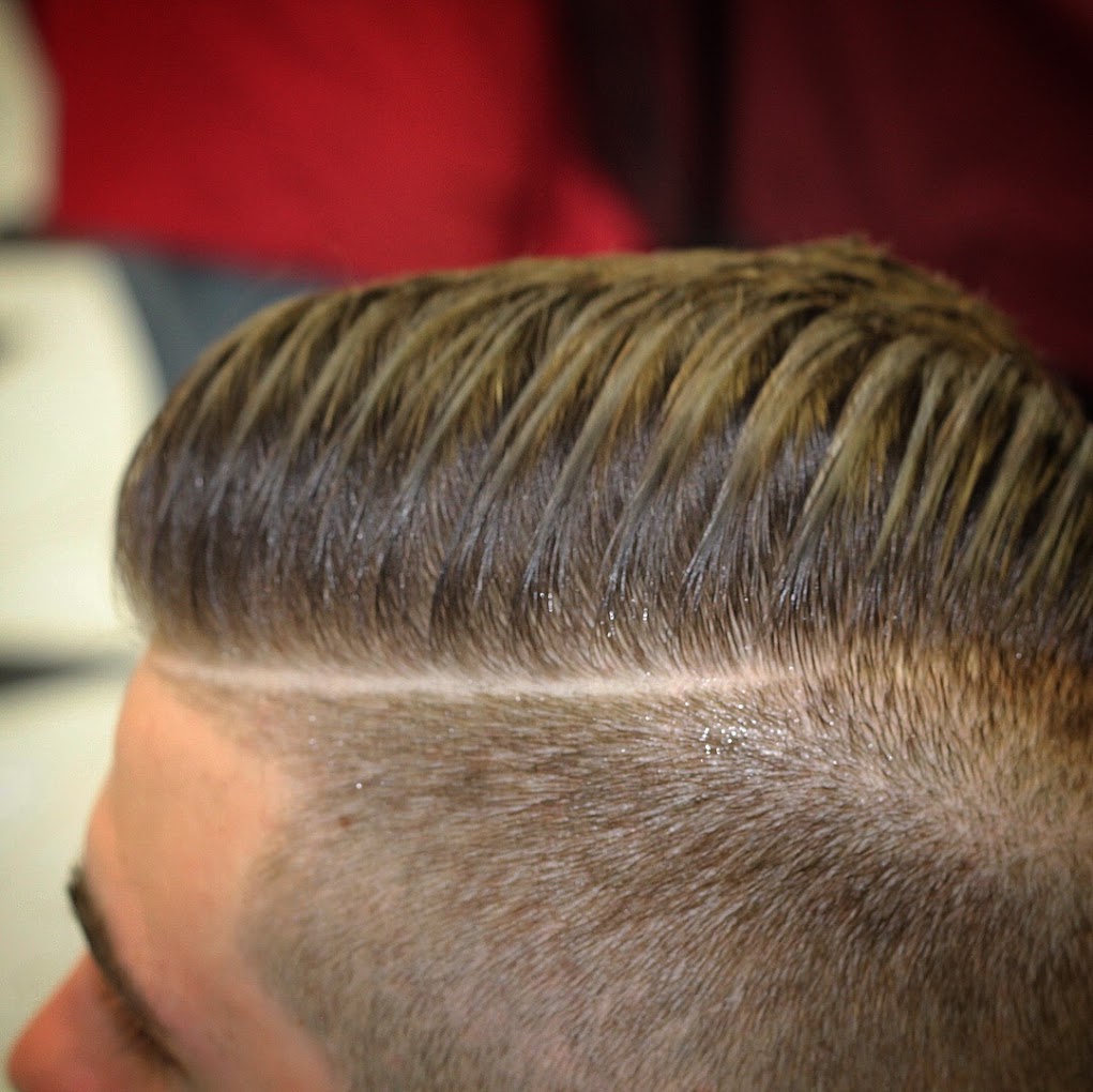 Textured pompadour